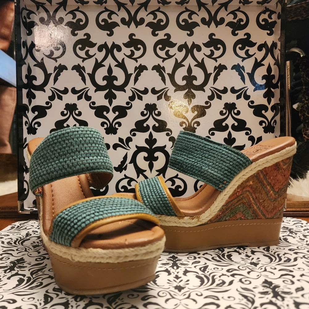 Lucky Brand Blue and Tan Woven Wedges